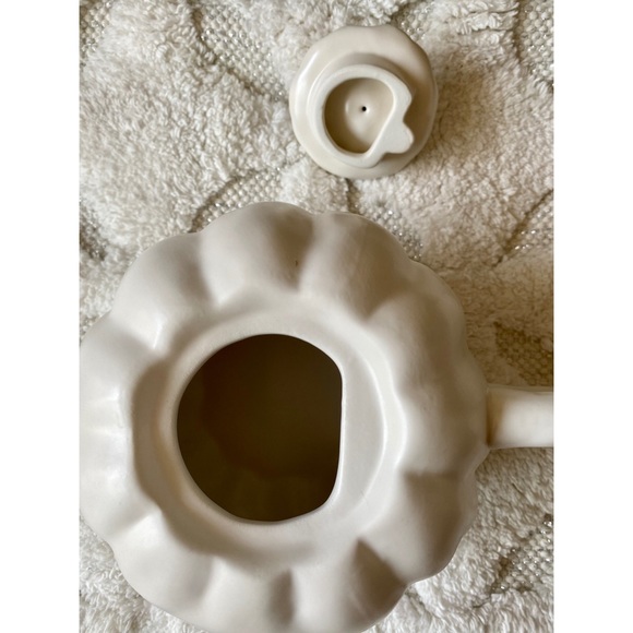 Rae Dunn TEA Fall Pumpkin Teapot - Picture 3 of 4